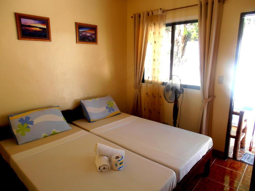 Blue Corals Beach Resort Logon Luaran gambar